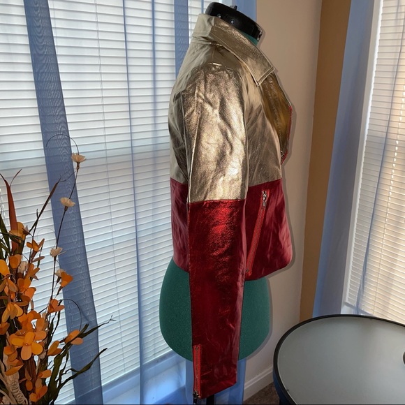 Honey Punch | Red & Gold Cropped Moto Jacket - Picture 4 of 5